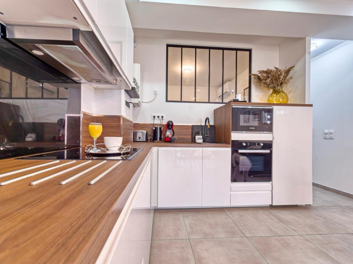 City Vibes, Indoor Parking, Breakfast & Air Conditioning Niza Exterior foto